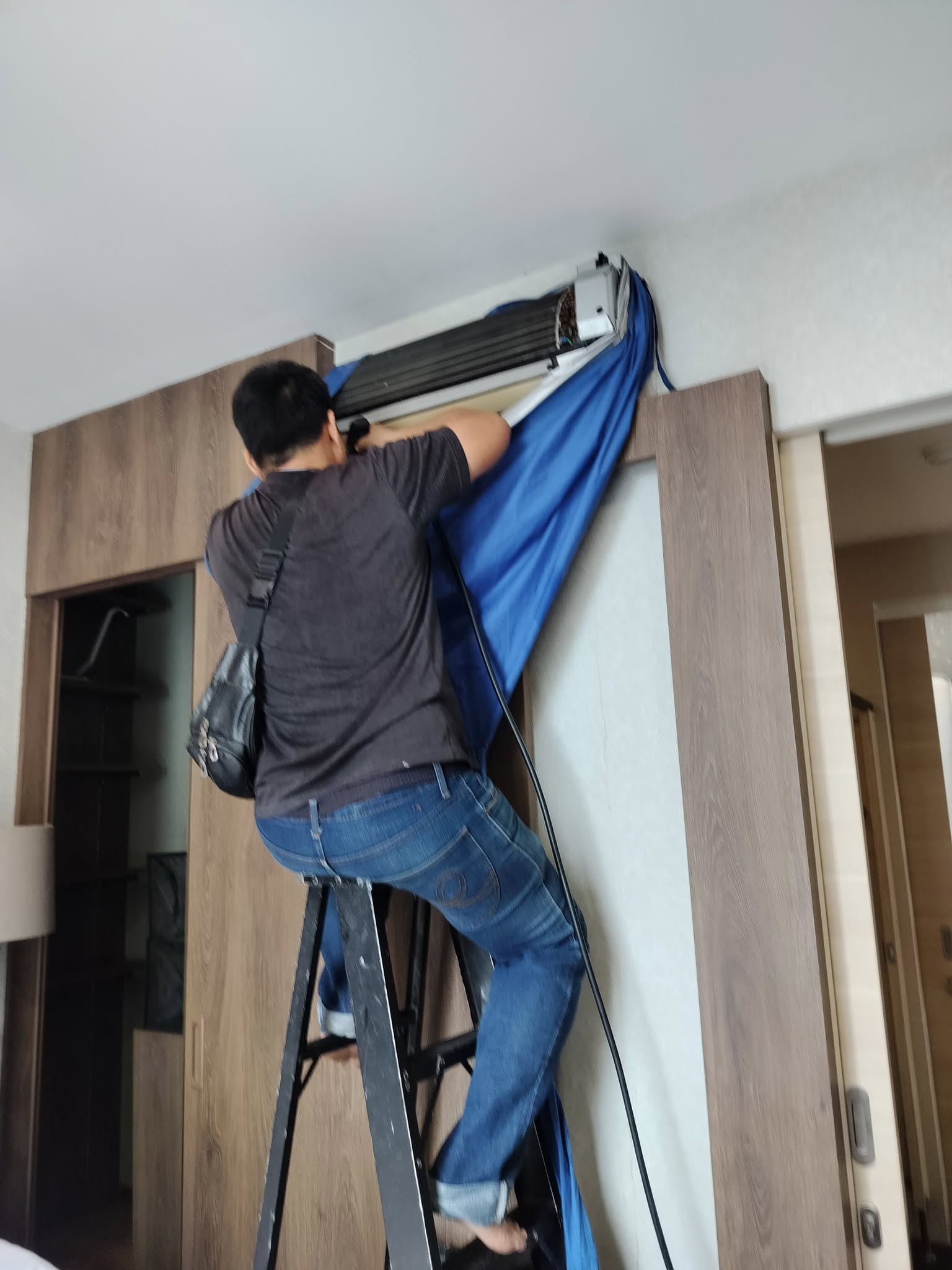 ผลงานติดตั้ง/ซ่อม/ล้างแอร์ 40